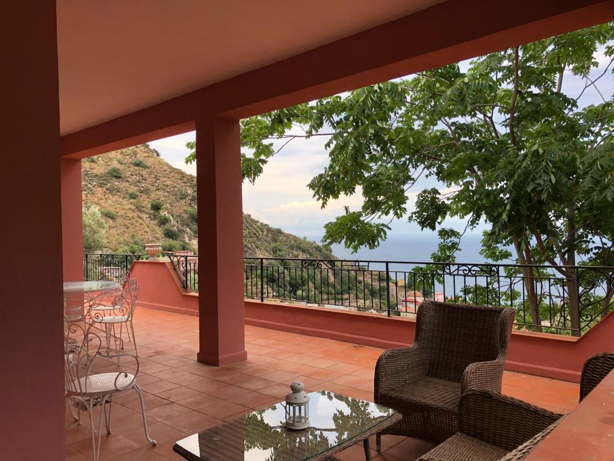 Villa Le Petit Paradis Таормина Экстерьер фото