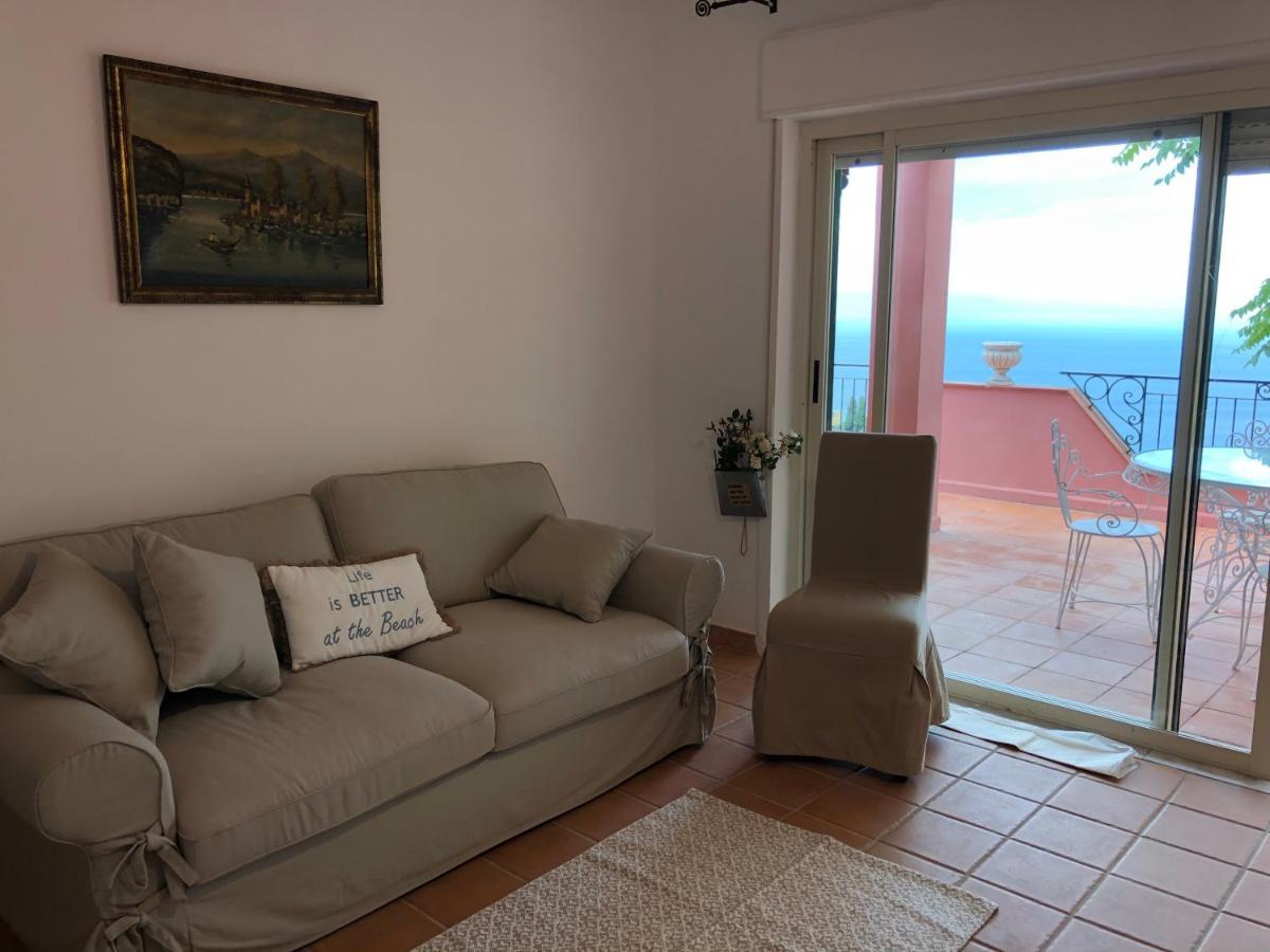 Villa Le Petit Paradis Таормина Экстерьер фото